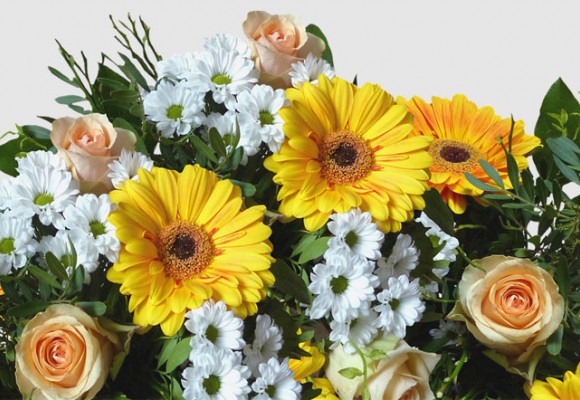 El significado de las flores en los funerales: una guía completa